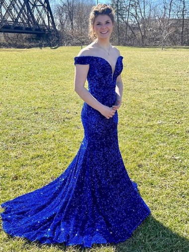 Affordable Sleeveless Off the Shoulder Velvet Sequin Royal Blue Sweep Train Evening Dress